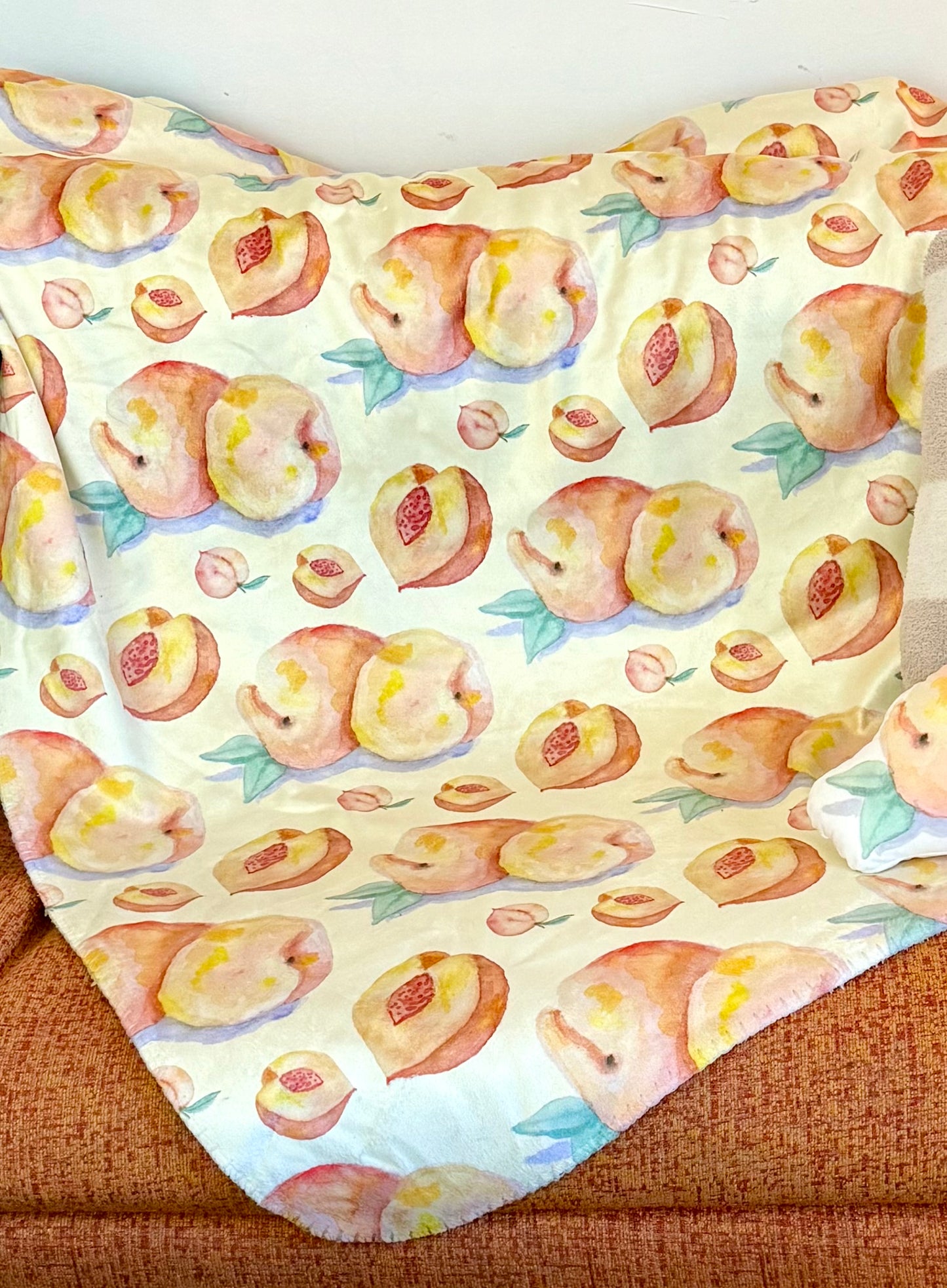 Peach Pattern Sherpa Blanket